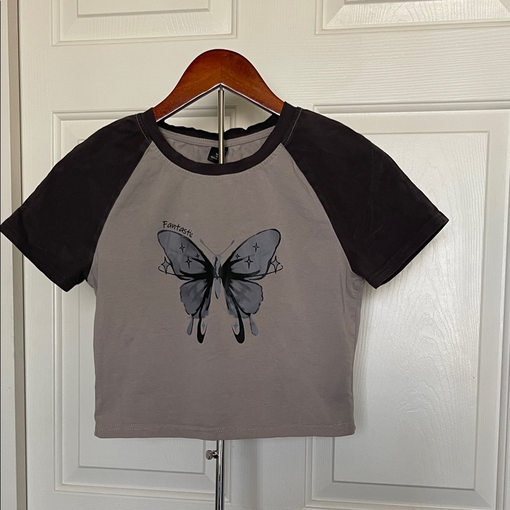 Girls Gray & Black Butterfly Raglan Tee